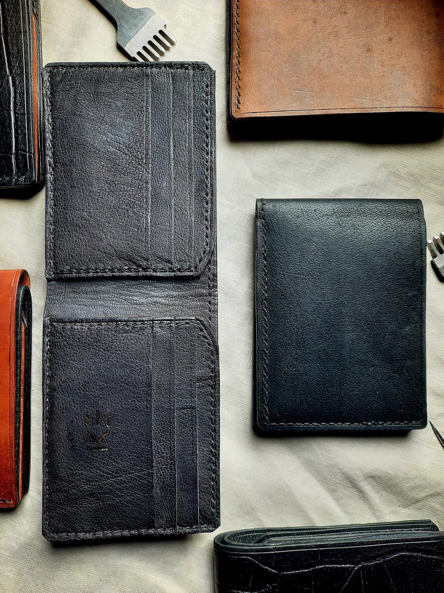 BELLAGIO EDI Bifold Volume o2 (Black Interior)