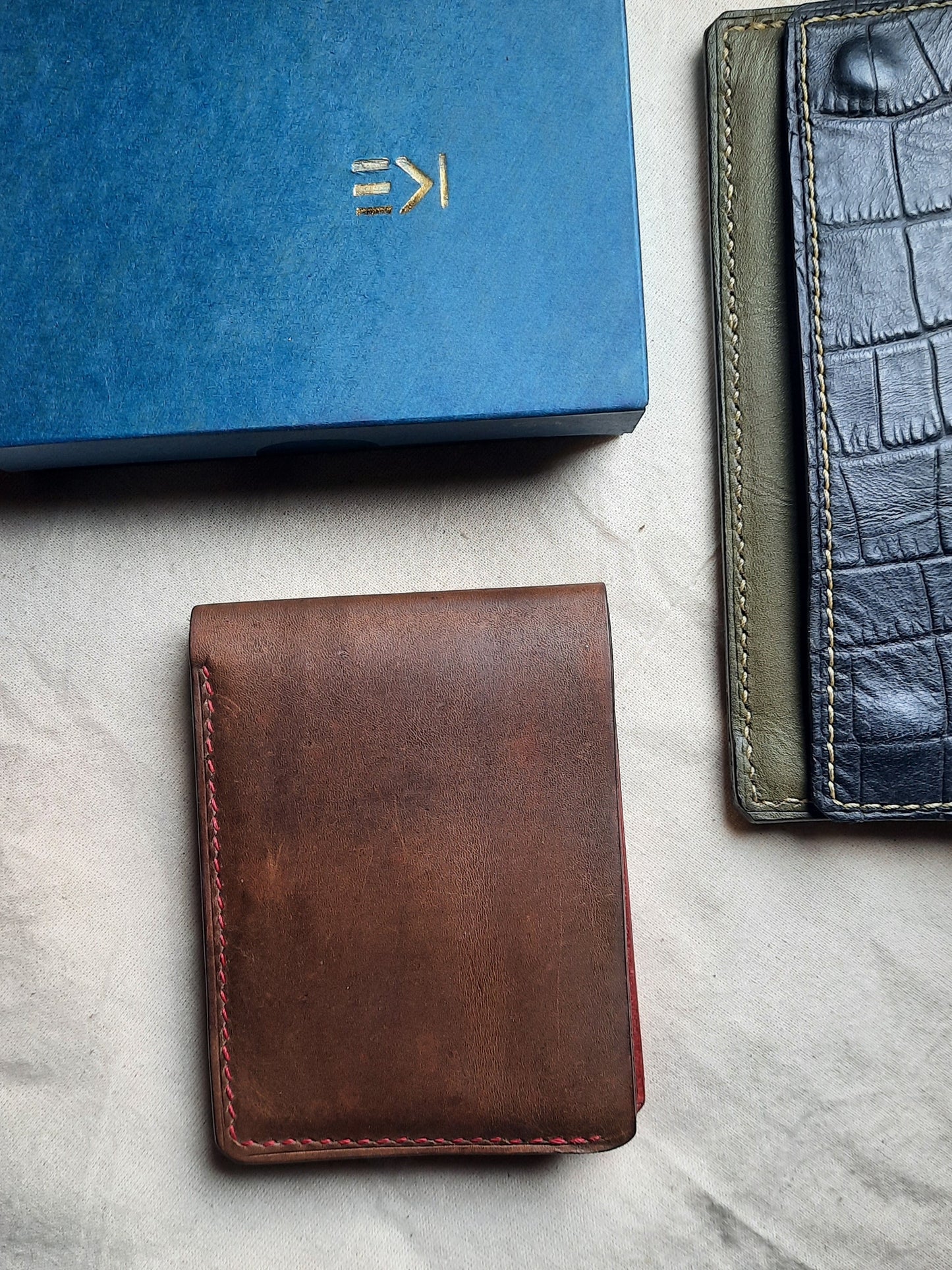 CLASSIC Bifold Wallet