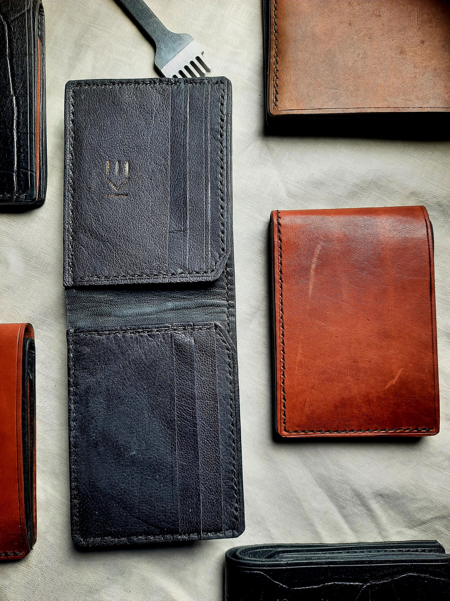 BELLAGIO EDI Bifold Volume o2 (Black Interior)
