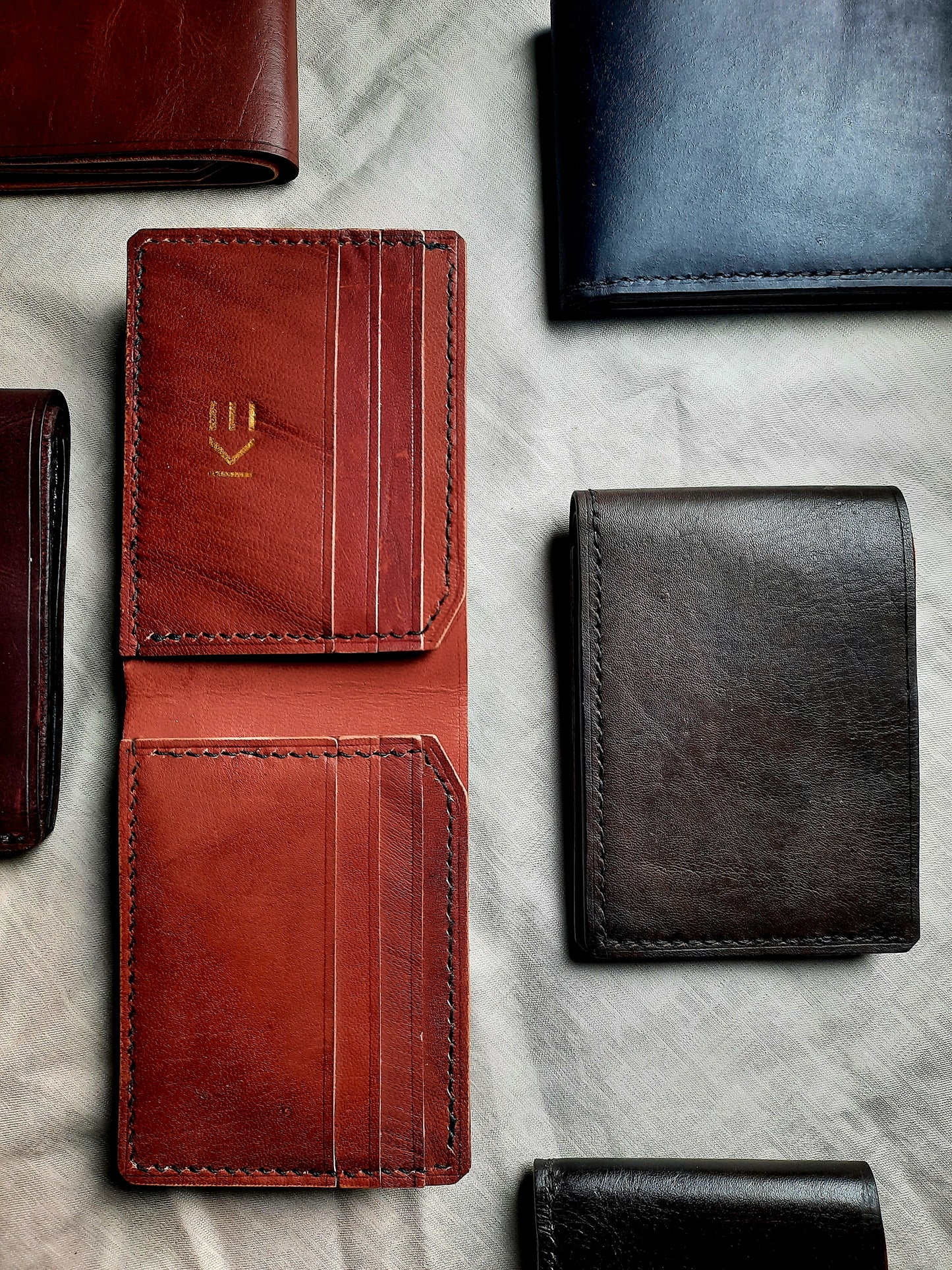BELLAGIO EDI Bifold Volume 01 (Brown Interior)